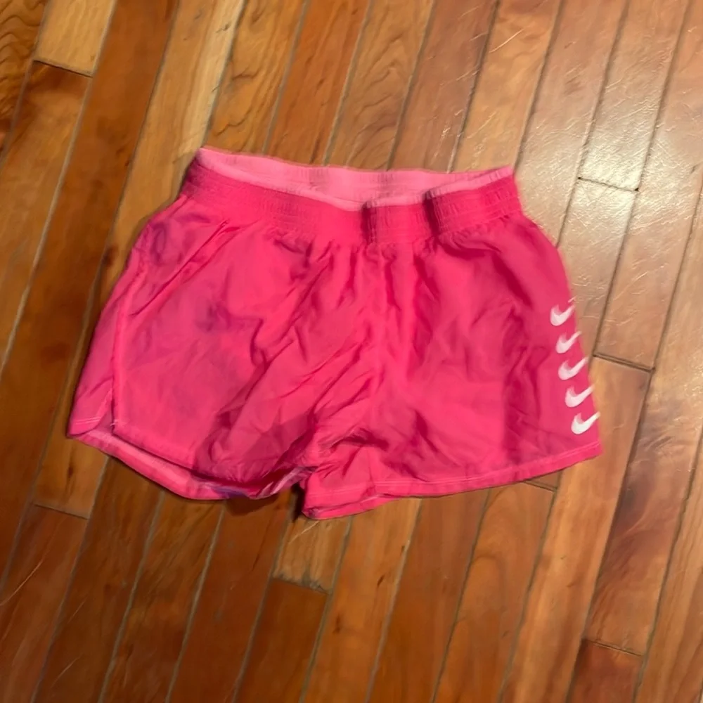 Woman’s small pink Nike training shorts - Picture 1 of 3